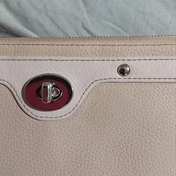 Coach Beige Shoulder Bag with Scarf and Wallet - Picture 14 of 15